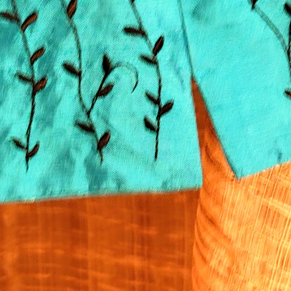 Silkland Button Front Shell - Picture 11 of 16